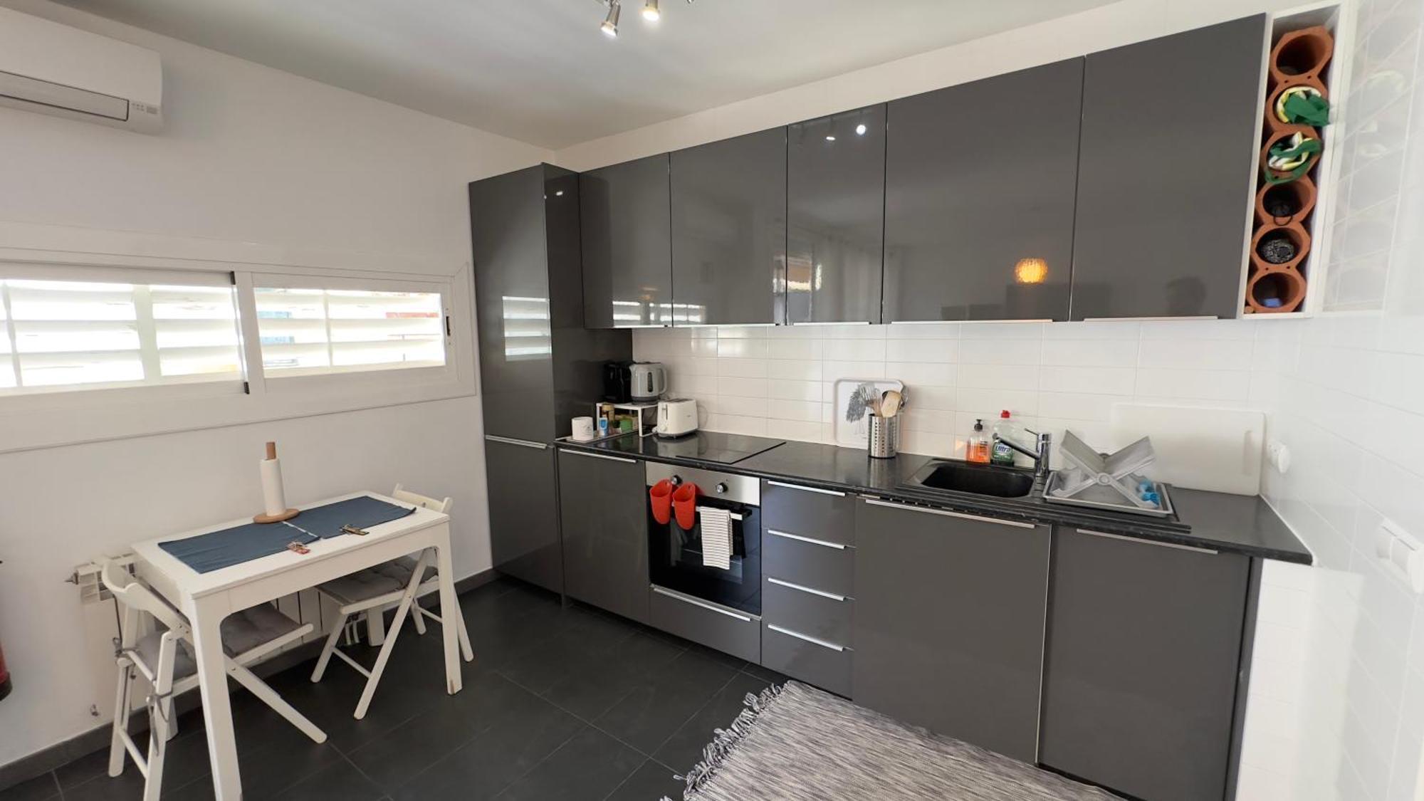 Sunny Flat In Sitges 30 Seconds To Beach, Balcony & Sea Views! Exterior foto