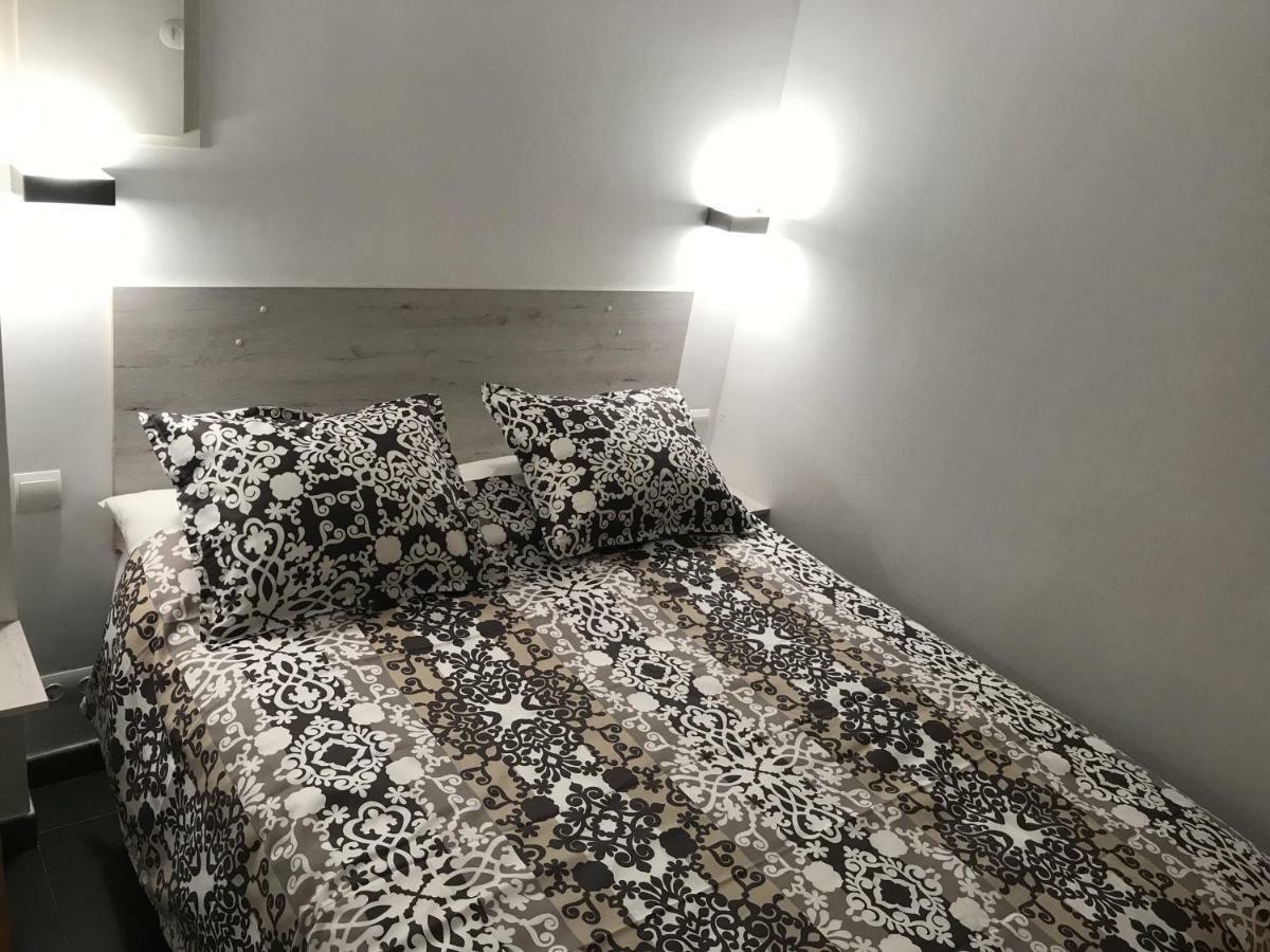 Sunny Flat In Sitges 30 Seconds To Beach, Balcony & Sea Views! Exterior foto