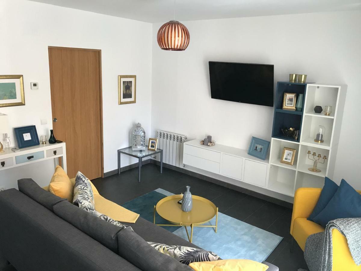 Sunny Flat In Sitges 30 Seconds To Beach, Balcony & Sea Views! Exterior foto